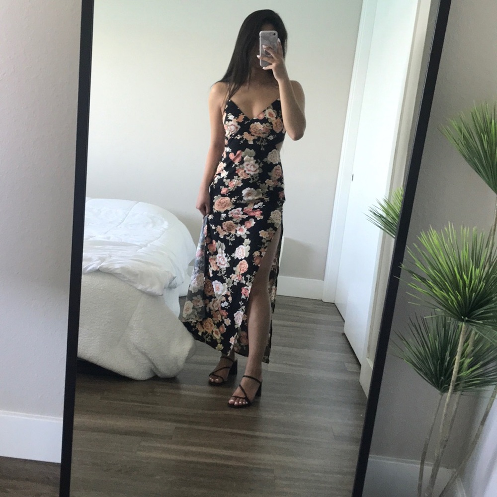 Forever 21 Open Back Maxi Dress